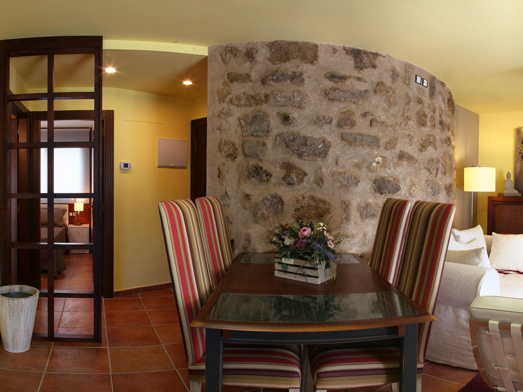 Apartamento La Seo Barbastro Exterior photo